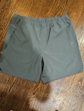 DSG Men's Athletic Shorts in Gray